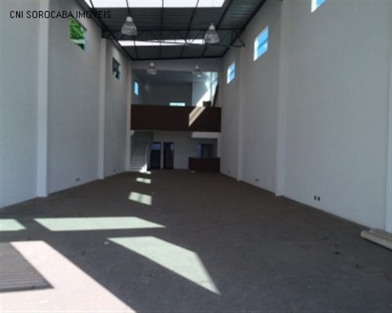 Depósito-Galpão-Armazém à venda e aluguel, 280m² - Foto 1