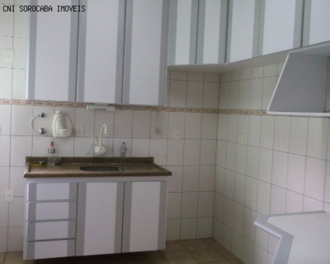 Apartamento à venda com 3 quartos, 94m² - Foto 3