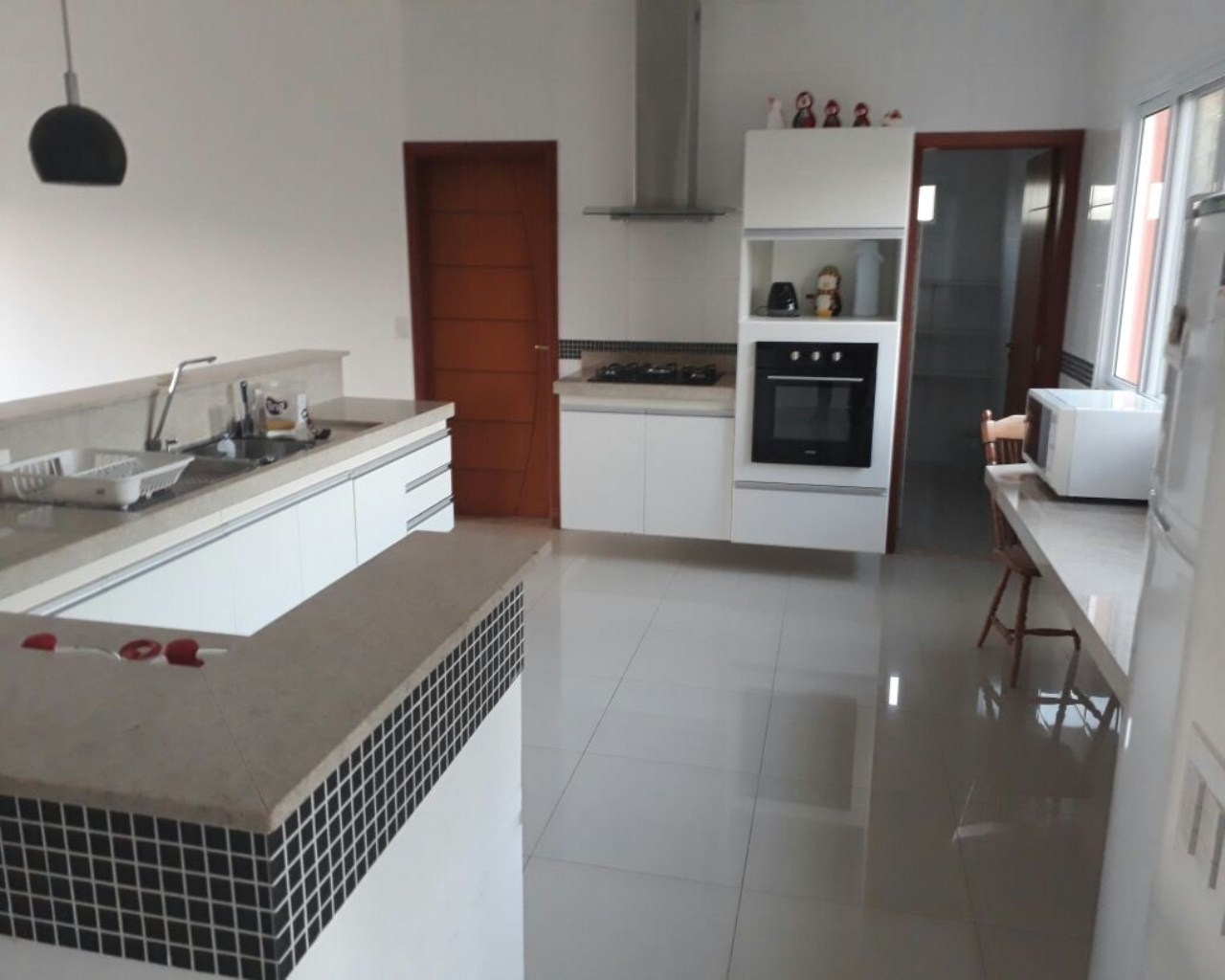 Casa à venda com 3 quartos, 180m² - Foto 4