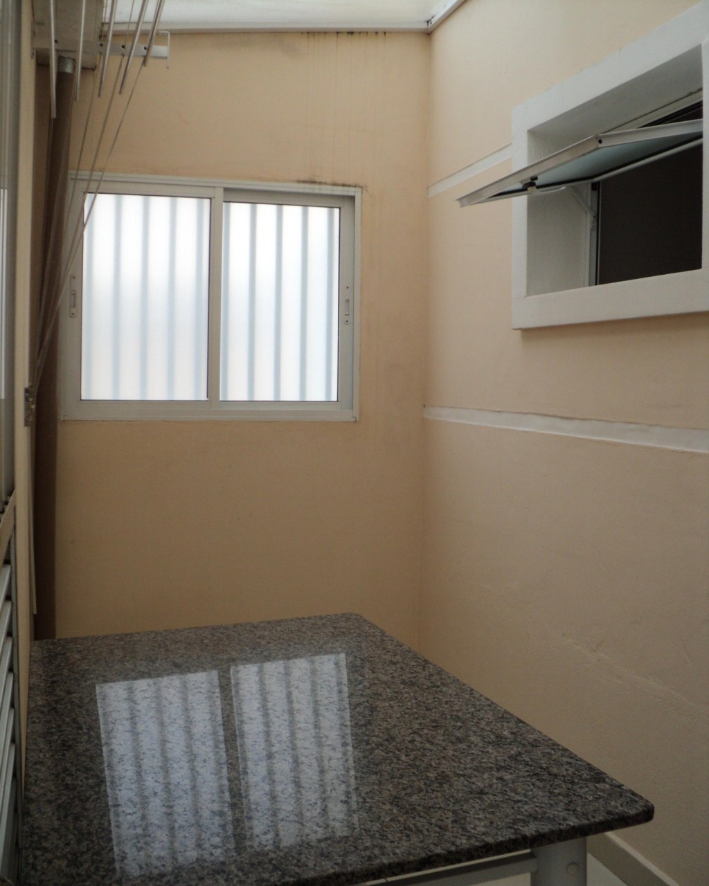 Apartamento à venda com 1 quarto, 50m² - Foto 3