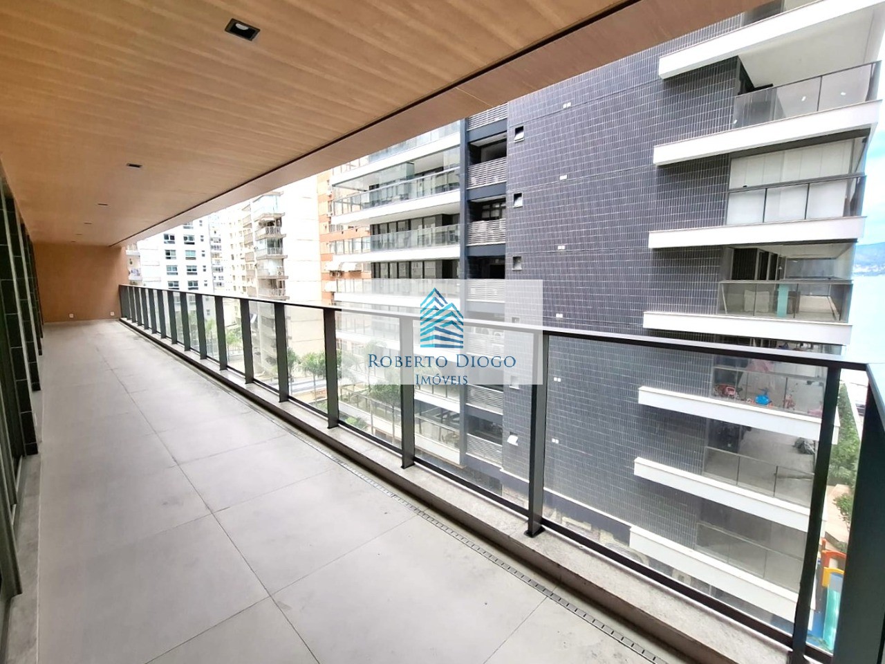 Apartamento, 4 quartos, 214 m² - Foto 1