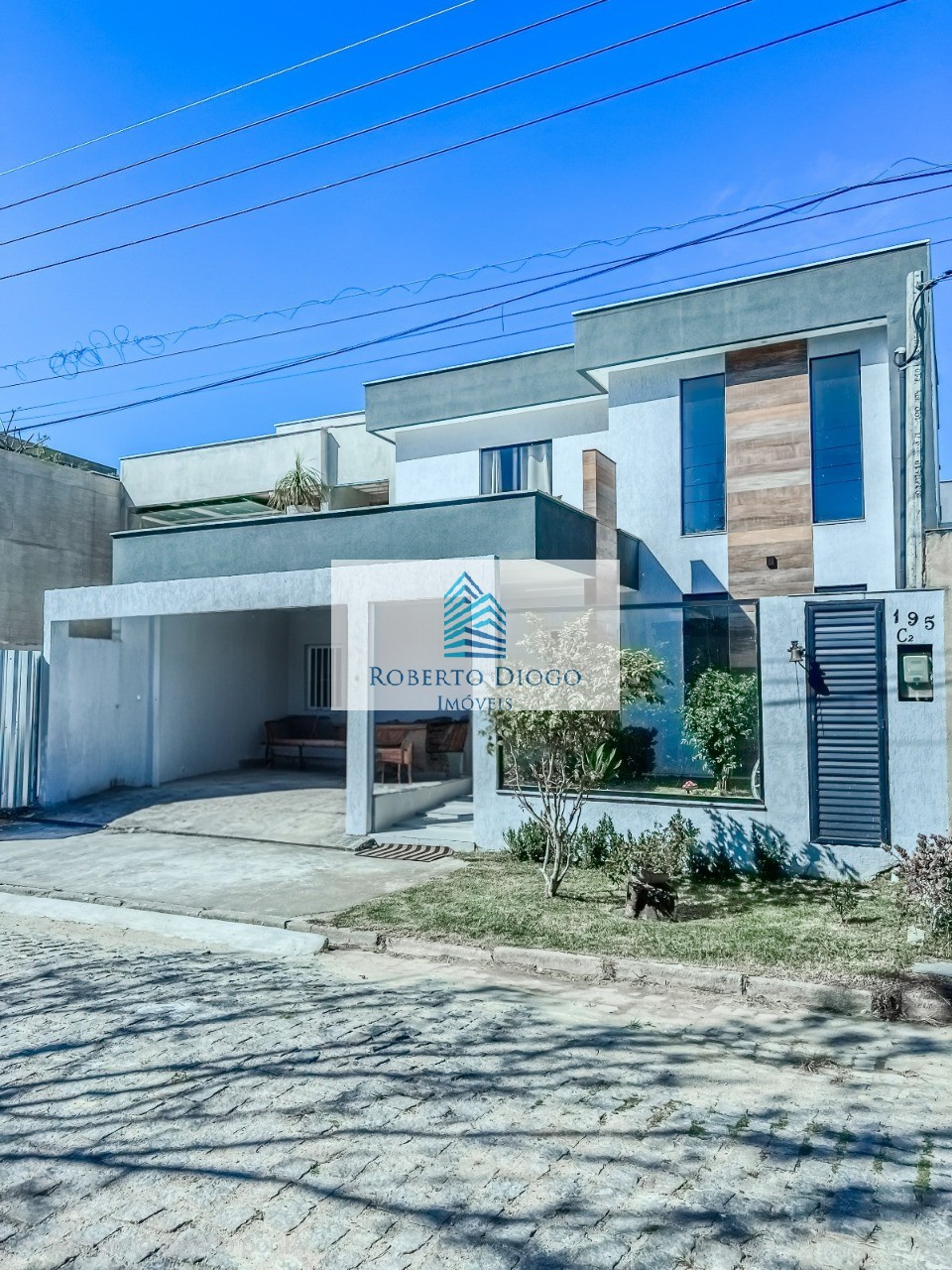 Casa, 3 quartos, 215 m² - Foto 1