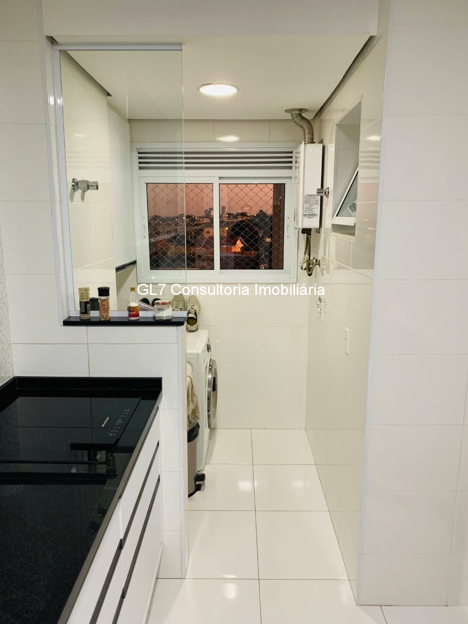 Apartamento à venda com 3 quartos, 80m² - Foto 2