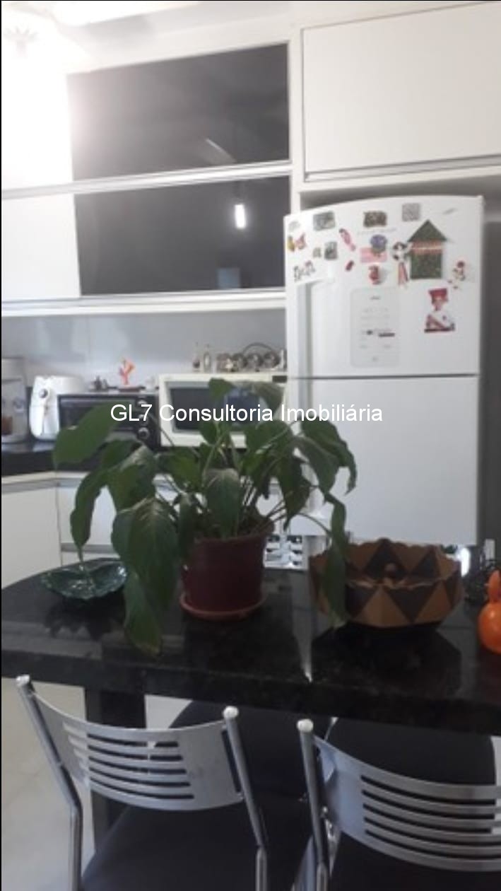 Apartamento à venda com 3 quartos, 88m² - Foto 2