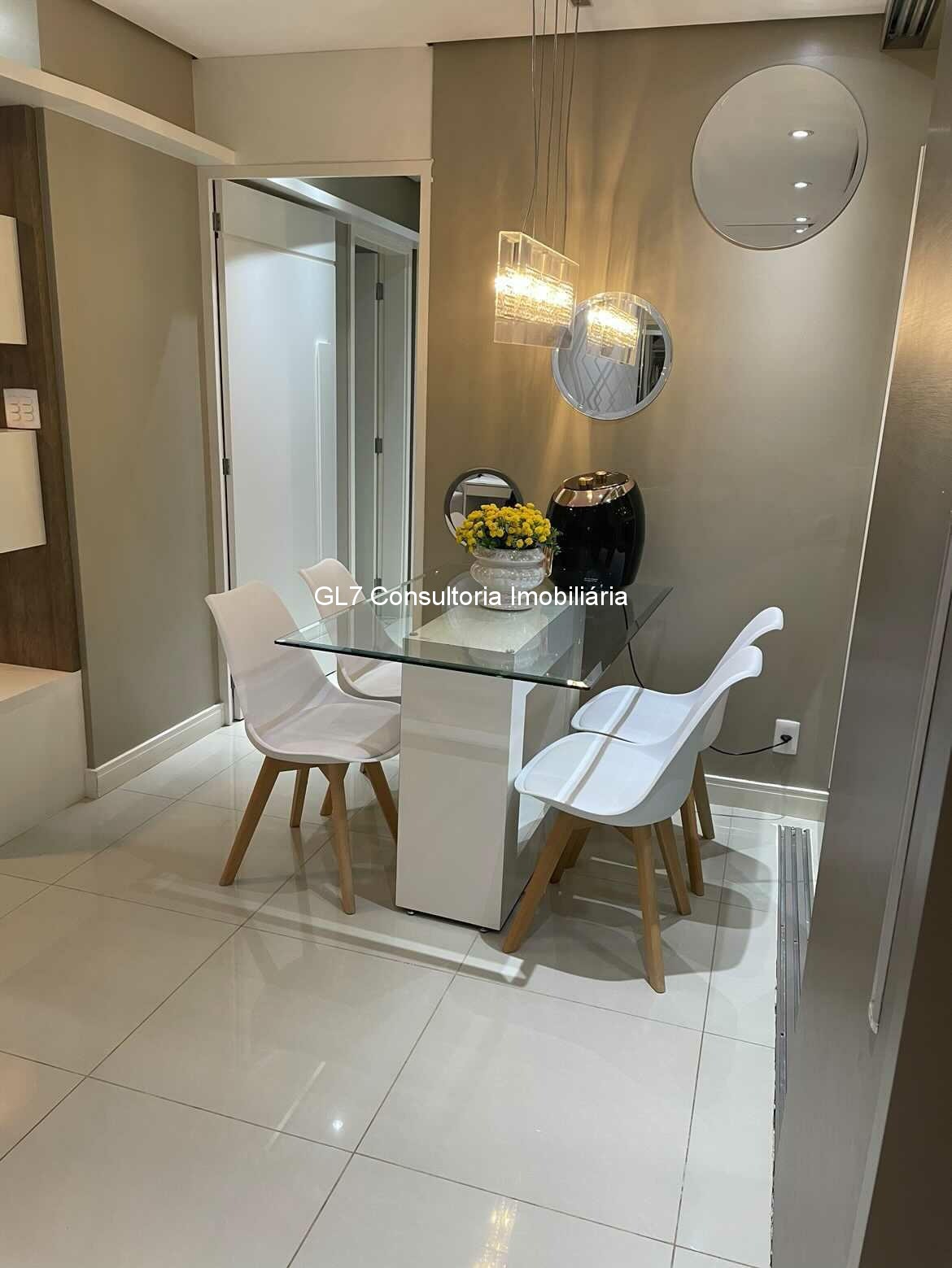 Apartamento à venda com 2 quartos, 70m² - Foto 27