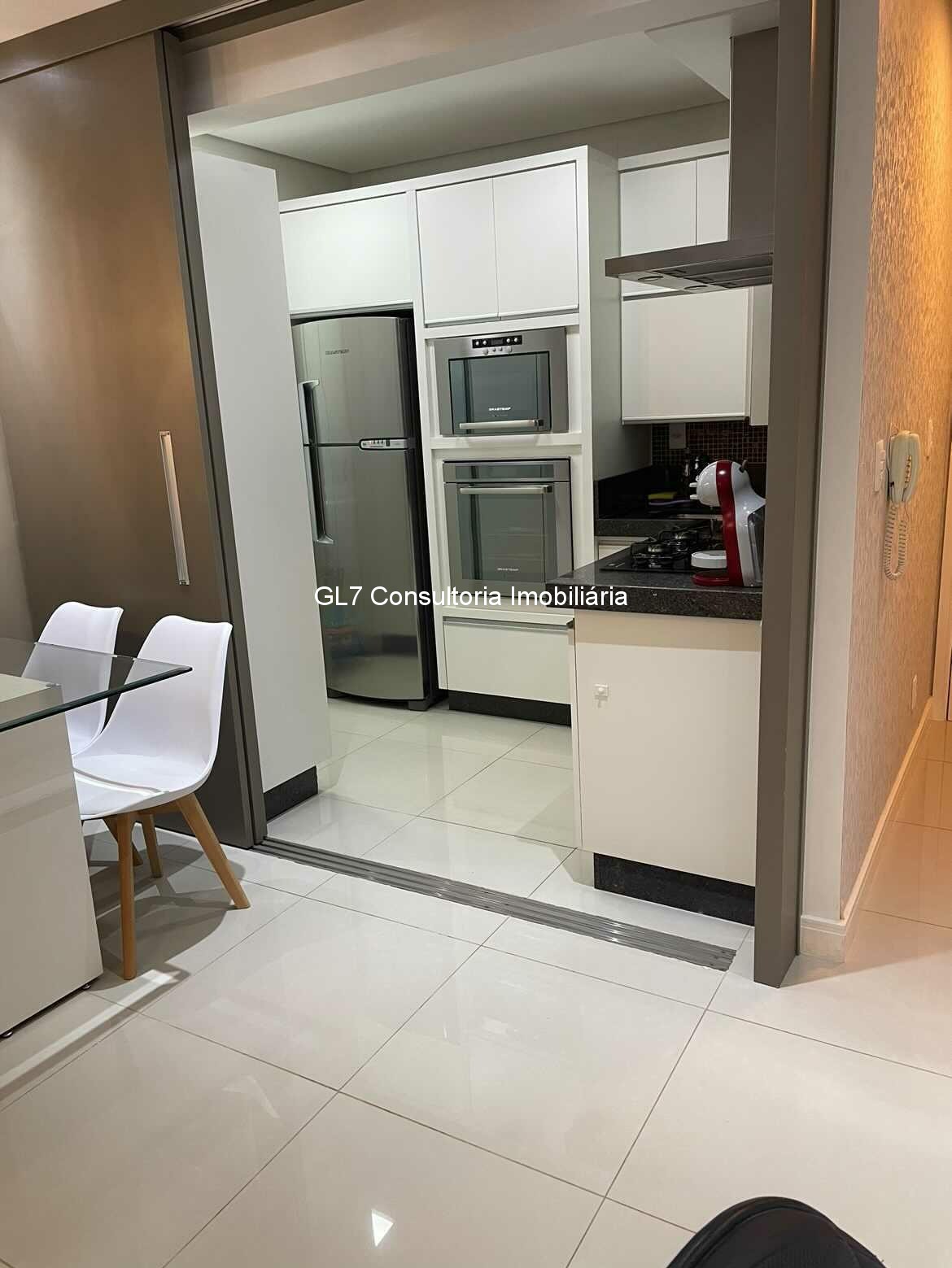 Apartamento à venda com 2 quartos, 70m² - Foto 25