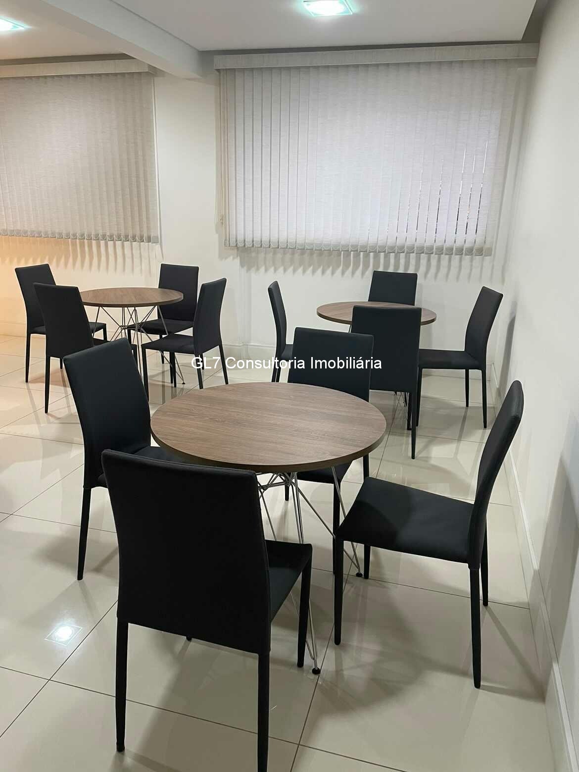 Apartamento à venda com 2 quartos, 70m² - Foto 6