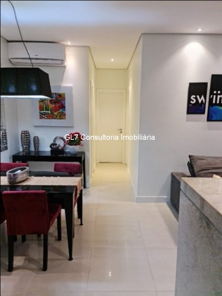 Apartamento à venda com 2 quartos, 74m² - Foto 2