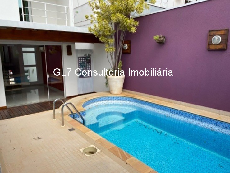 Casa à venda com 3 quartos - Foto 1