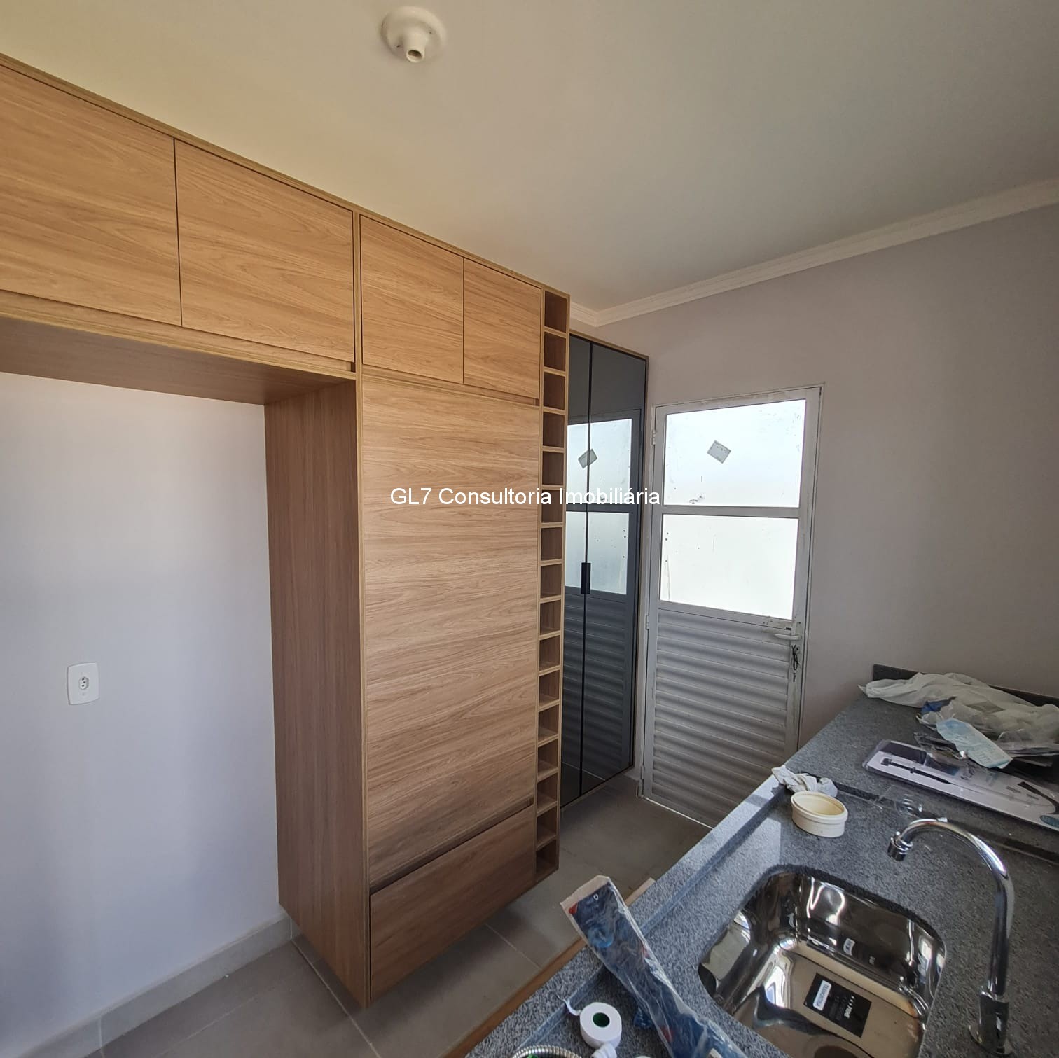 Casa à venda com 2 quartos, 55m² - Foto 2