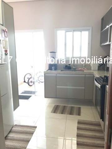 Casa à venda com 3 quartos, 136m² - Foto 11