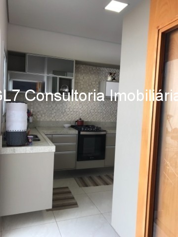 Casa à venda com 3 quartos, 136m² - Foto 4