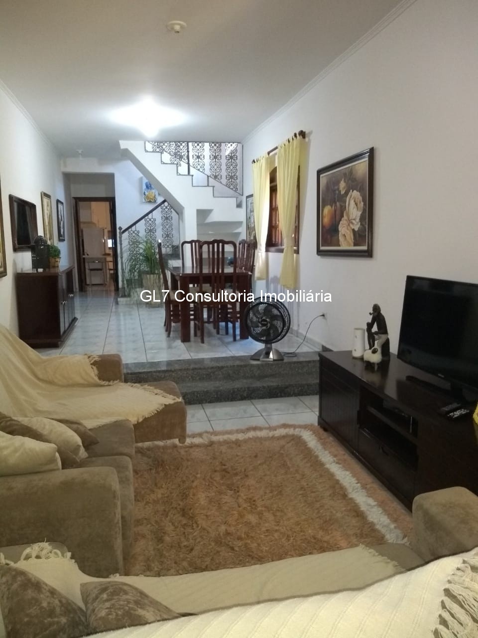 Casa à venda com 3 quartos, 150m² - Foto 1