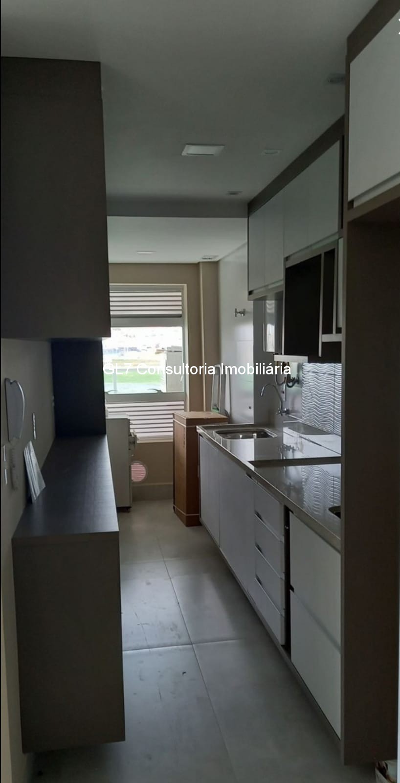 Apartamento à venda com 2 quartos, 82m² - Foto 3