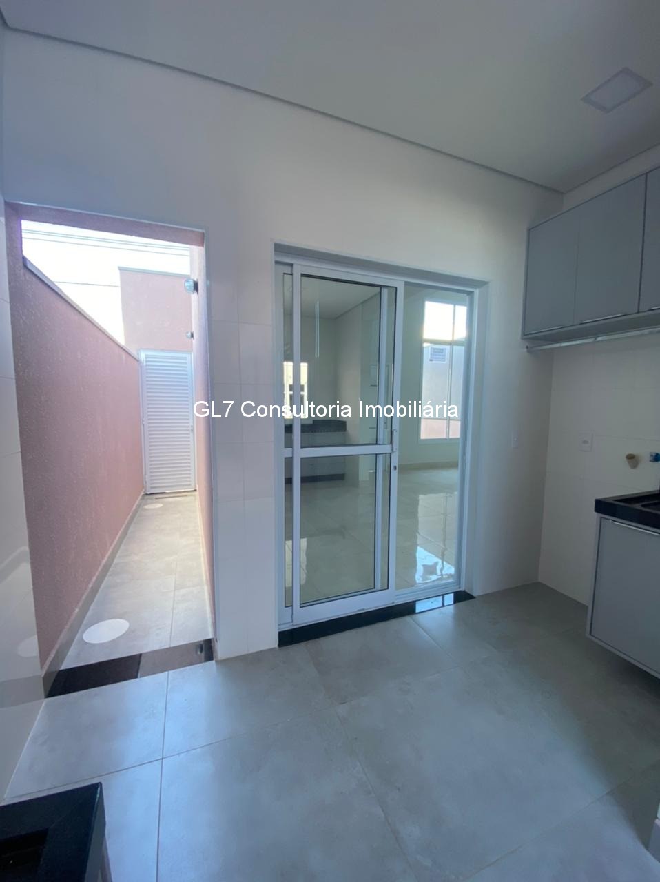 Casa à venda com 3 quartos, 38m² - Foto 5