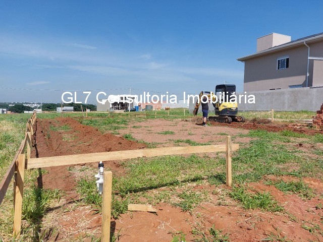 Casa à venda com 3 quartos, 139m² - Foto 2