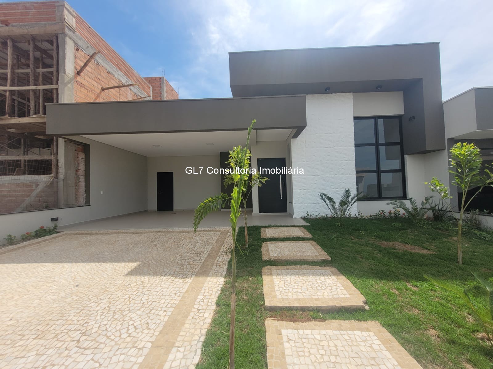 Casa à venda com 3 quartos - Foto 1