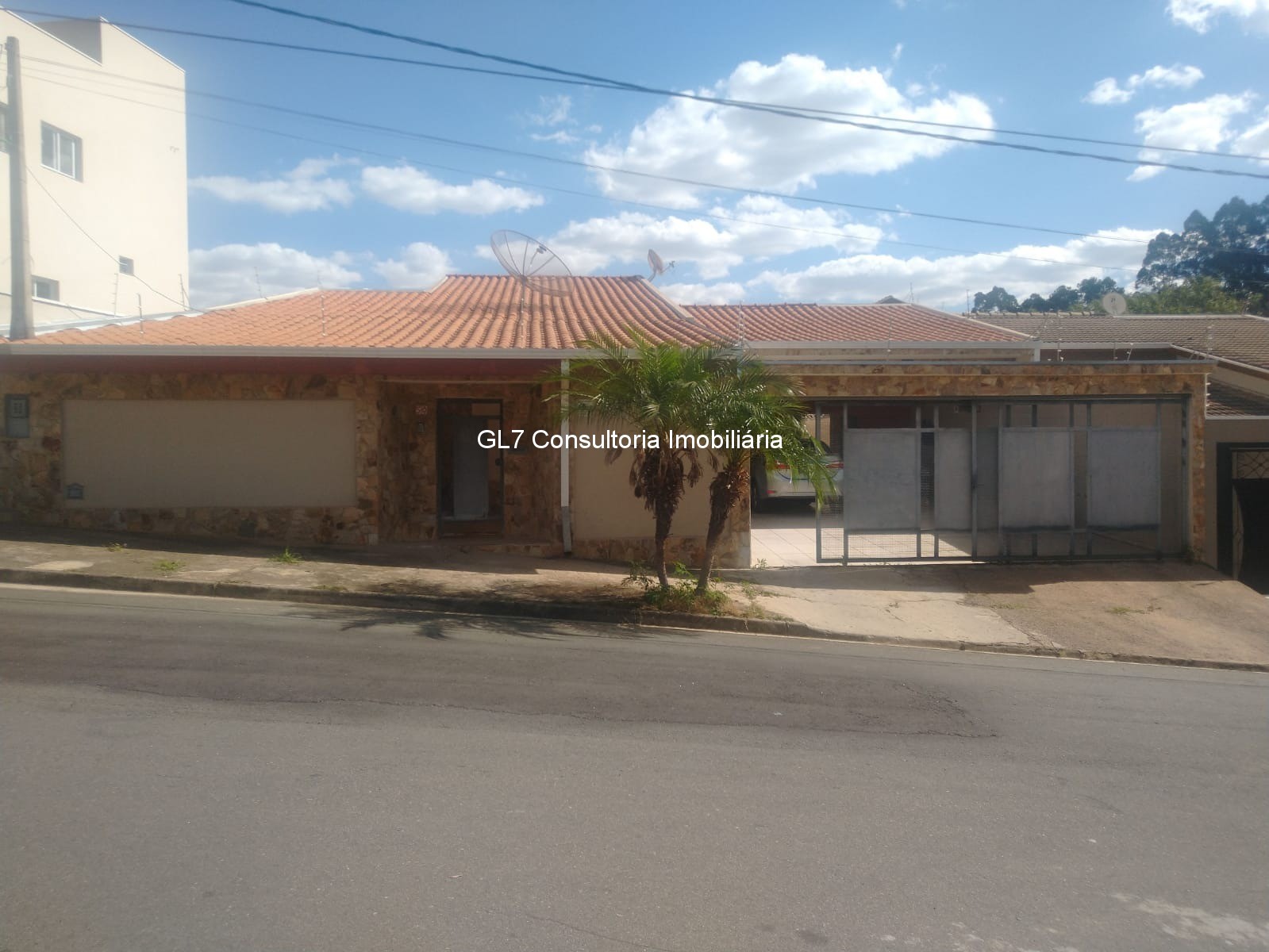 Casa à venda com 3 quartos - Foto 1