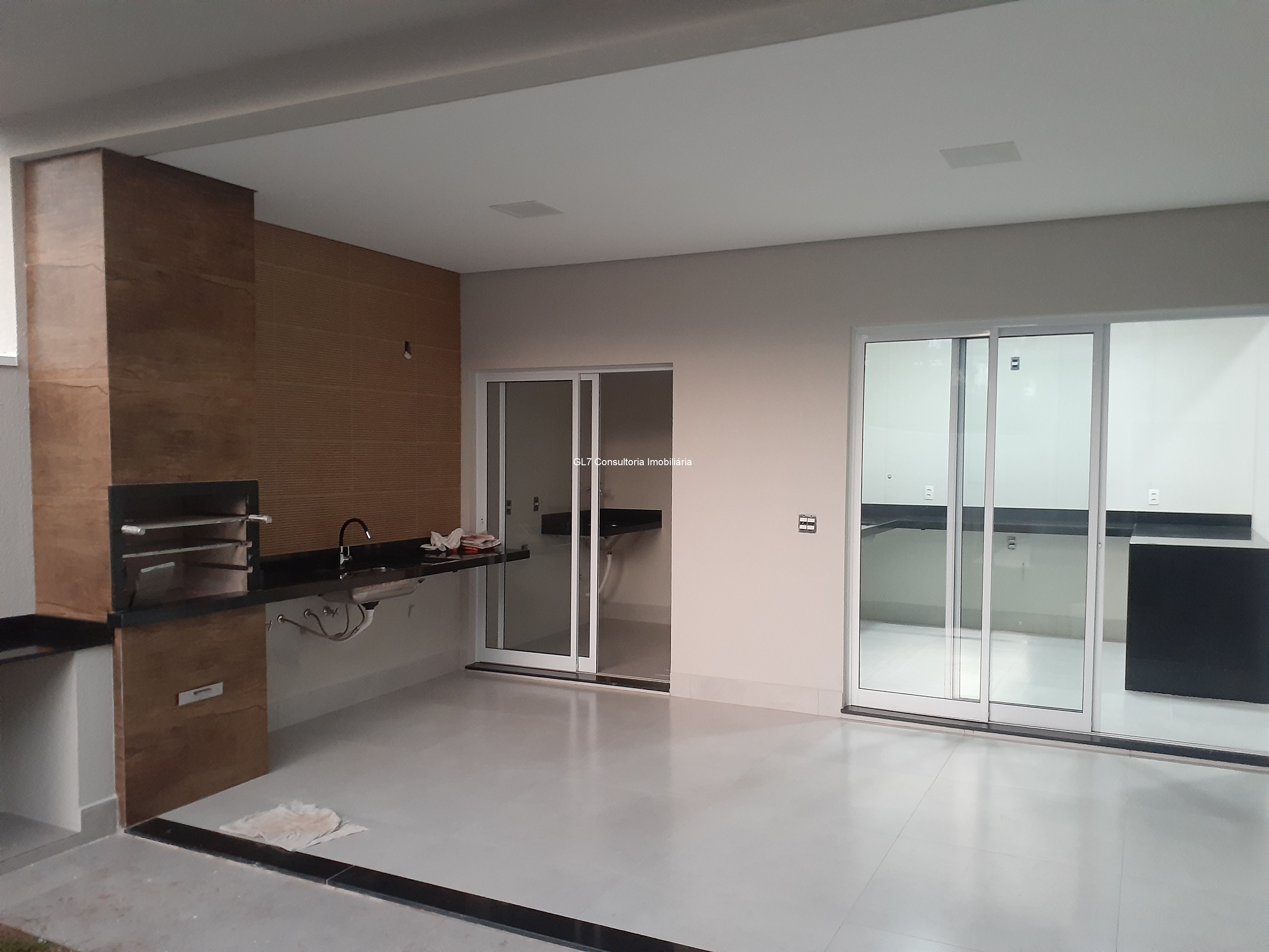 Casa à venda com 3 quartos, 130m² - Foto 4