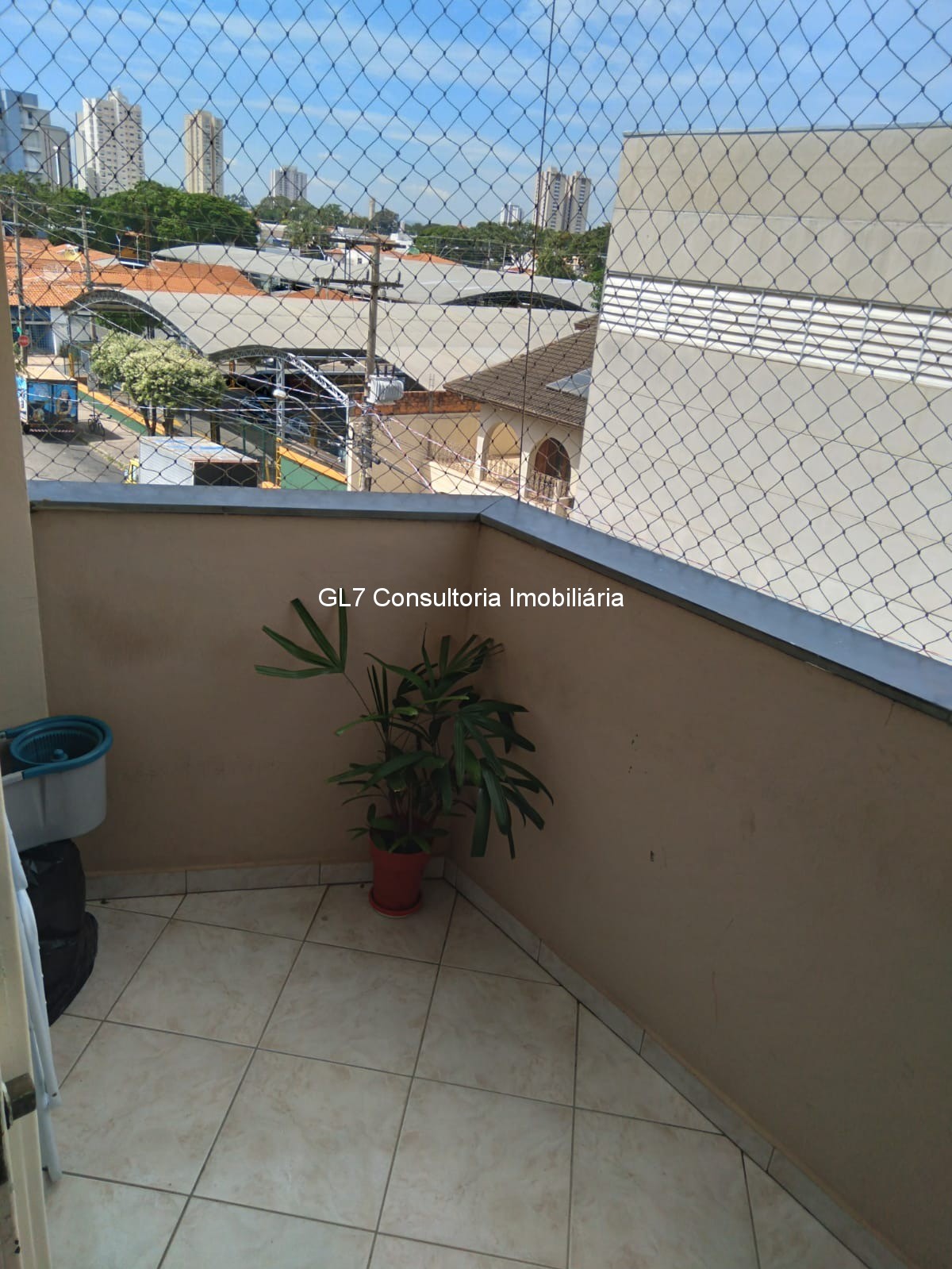 Apartamento à venda com 3 quartos, 73m² - Foto 3