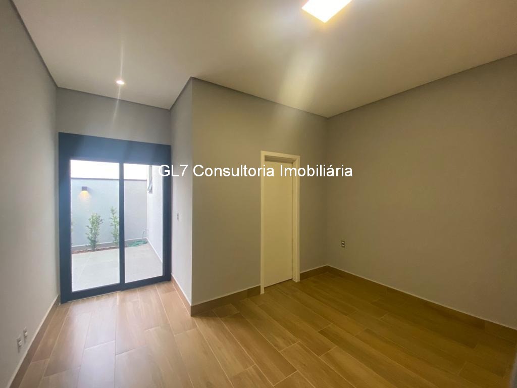 Casa à venda com 3 quartos, 206m² - Foto 4