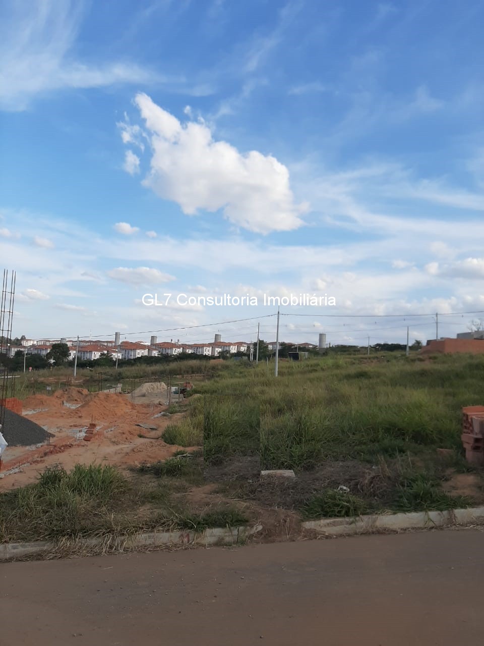 Terreno à venda, 150m² - Foto 1