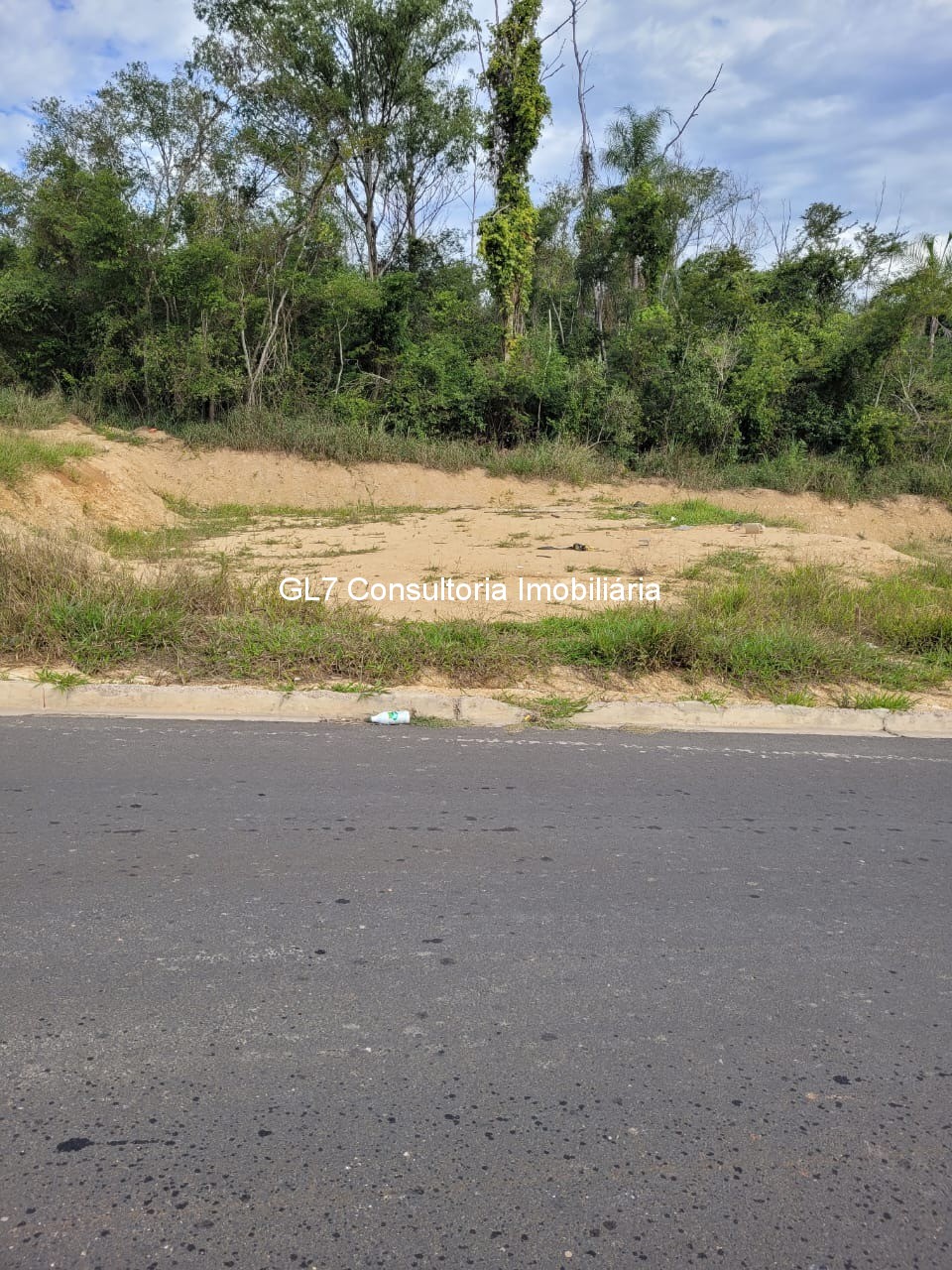 Terreno à venda, 150m² - Foto 1