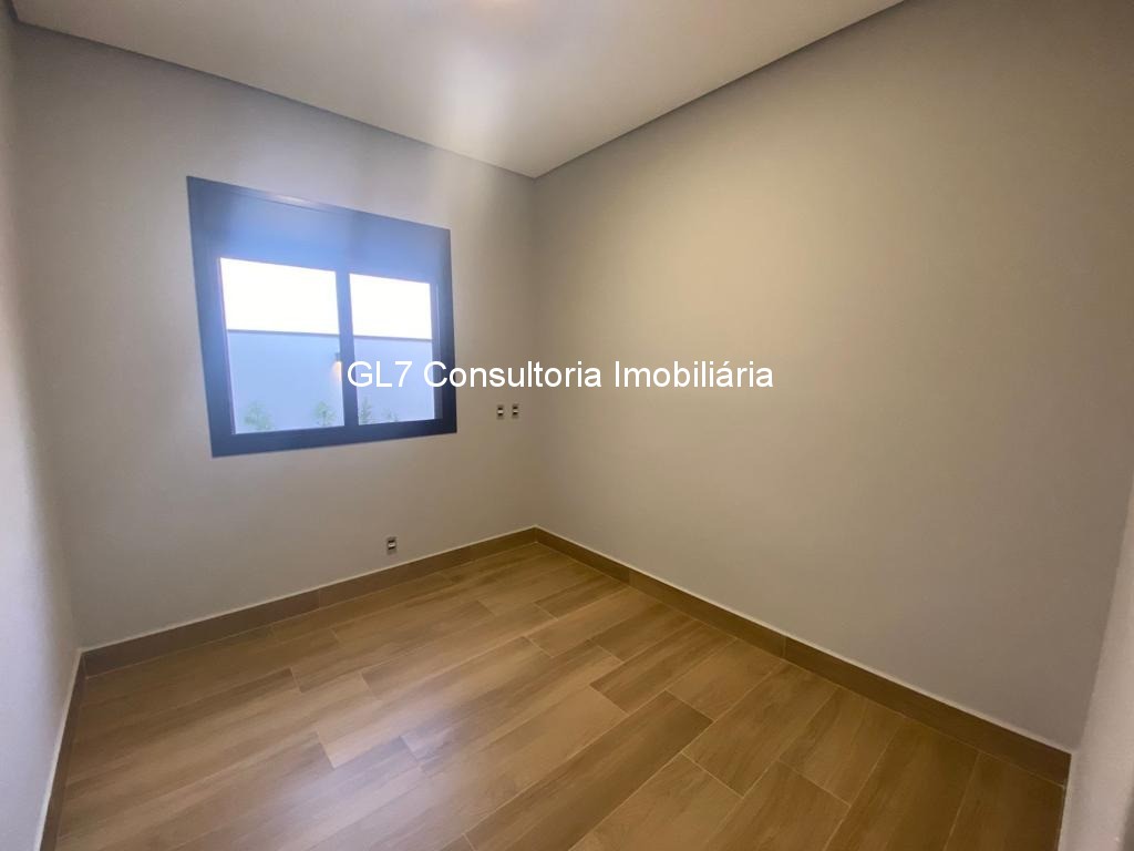 Casa à venda com 3 quartos, 206m² - Foto 3