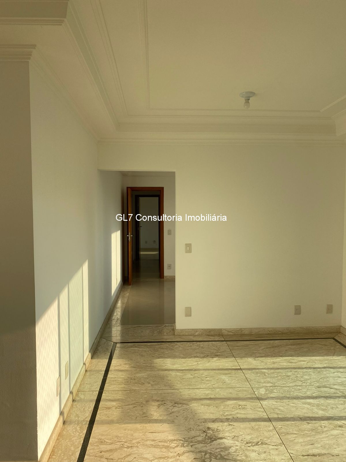 Apartamento à venda com 3 quartos, 135m² - Foto 9