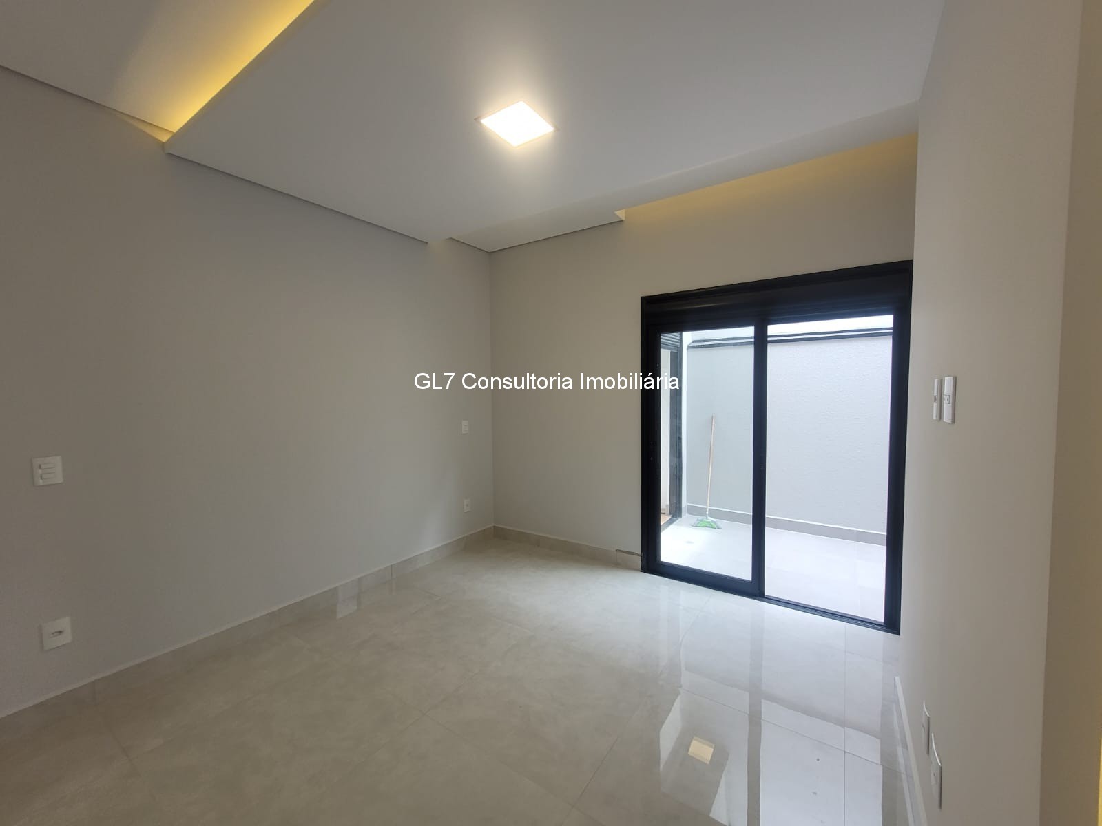 Casa à venda com 3 quartos, 60m² - Foto 15