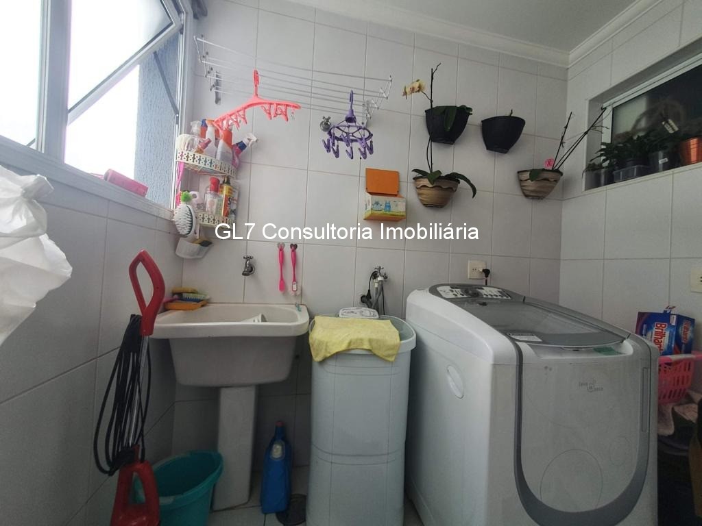 Apartamento à venda com 3 quartos, 168m² - Foto 3