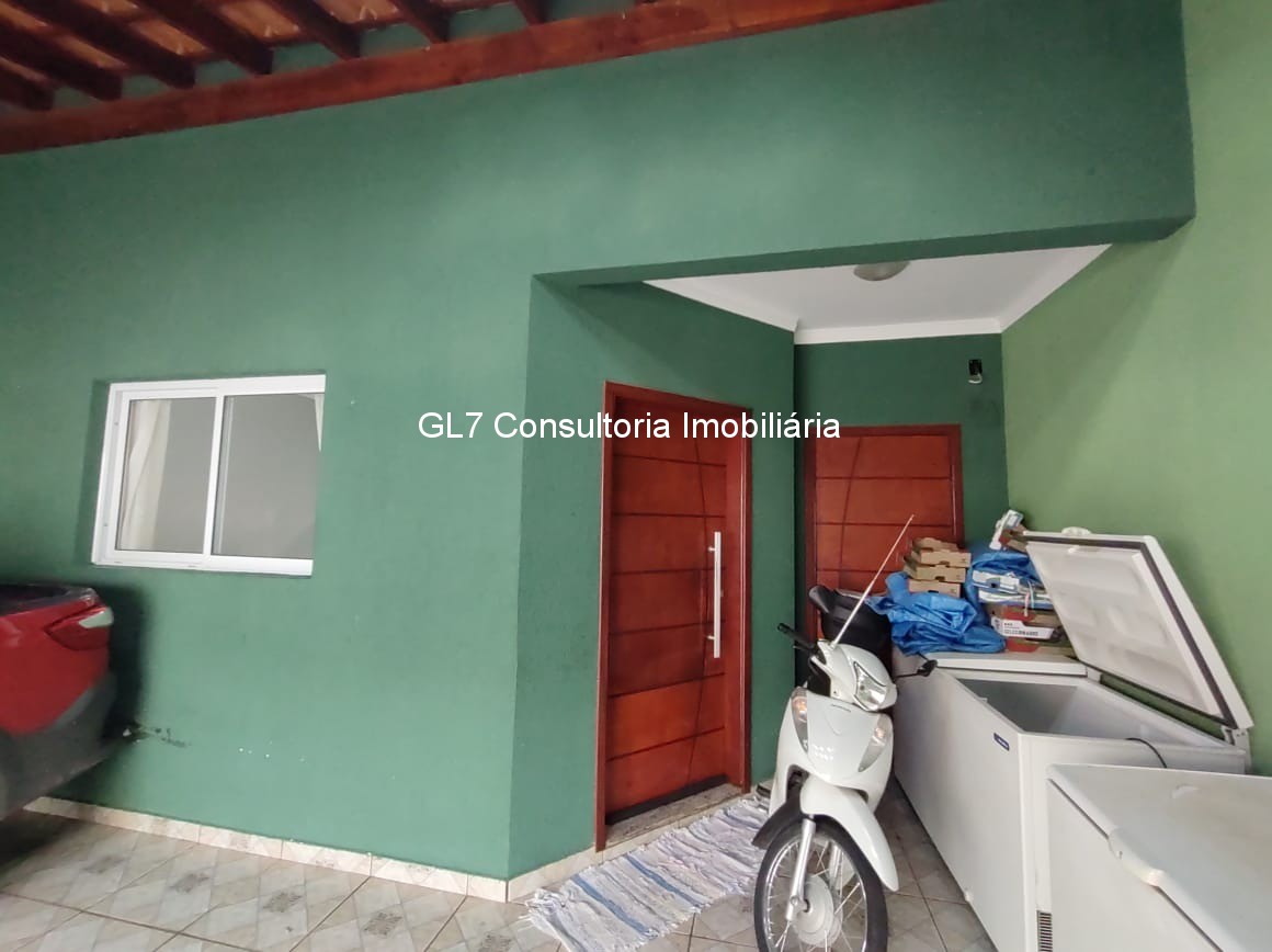 Casa à venda com 3 quartos, 23m² - Foto 2