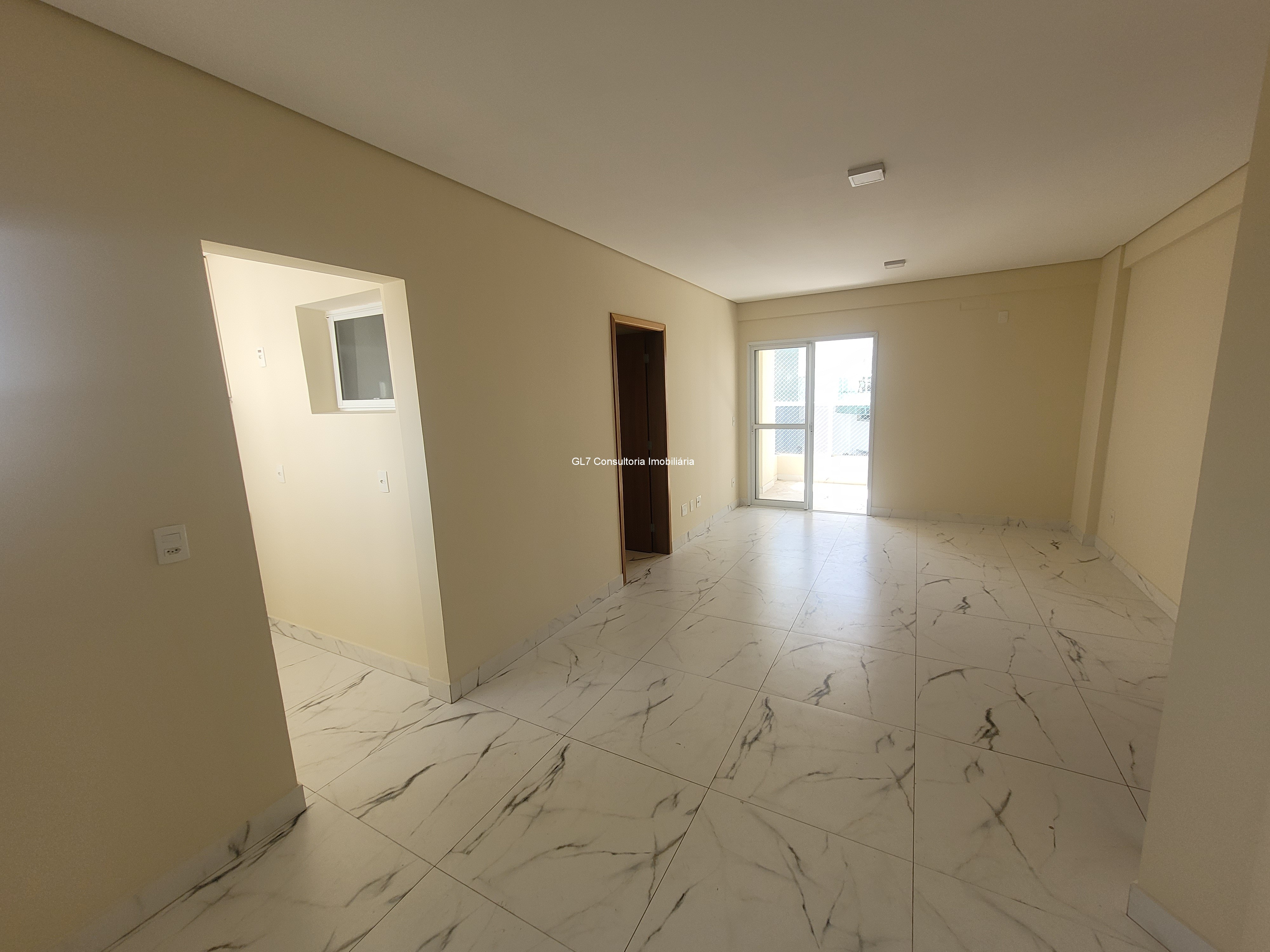 Apartamento à venda com 3 quartos, 89m² - Foto 1