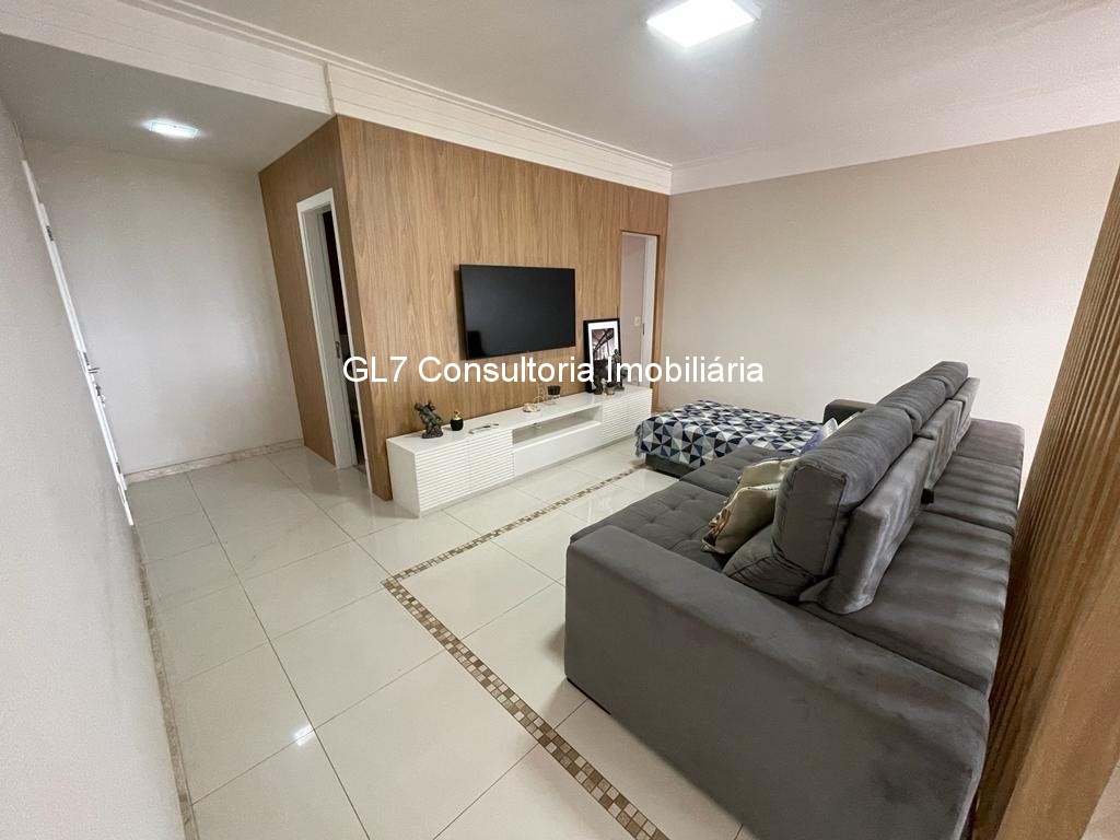 Apartamento à venda com 3 quartos, 172m² - Foto 2