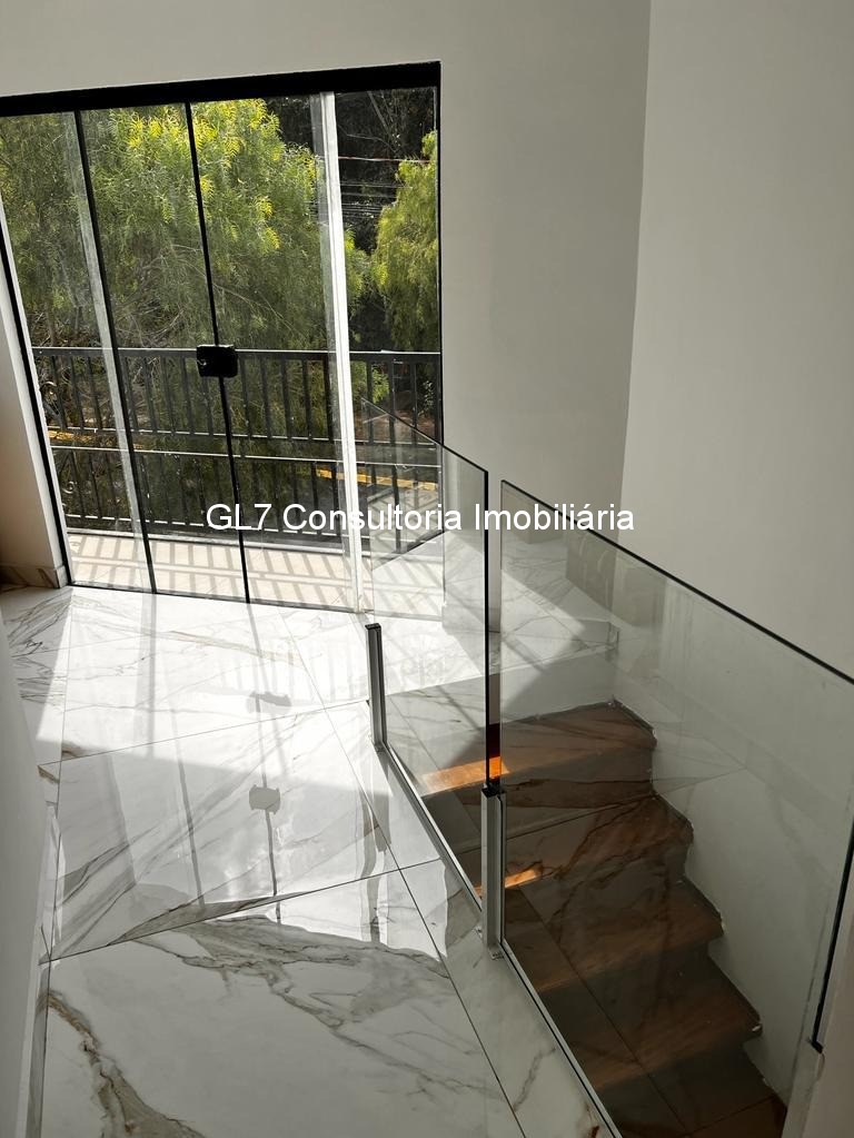 Casa à venda com 4 quartos, 30m² - Foto 12