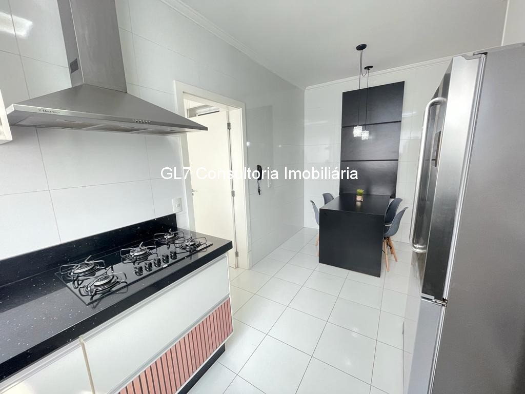 Apartamento à venda com 3 quartos, 172m² - Foto 9