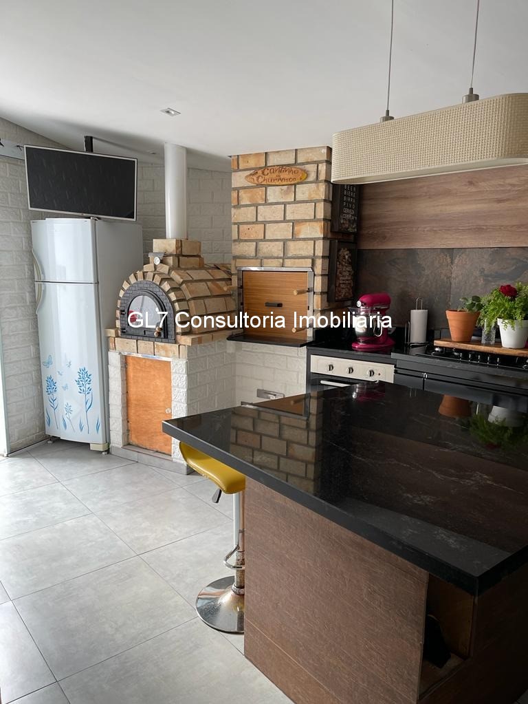 Casa à venda com 4 quartos, 30m² - Foto 16