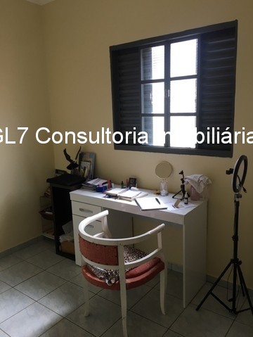 Casa à venda com 3 quartos, 40m² - Foto 2