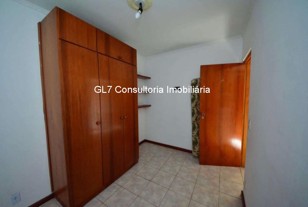 Apartamento à venda com 3 quartos, 67m² - Foto 2