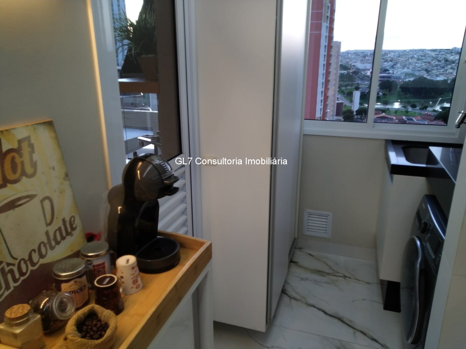 Apartamento à venda com 2 quartos, 75m² - Foto 17