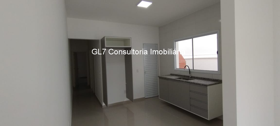 Casa à venda com 2 quartos, 44m² - Foto 1