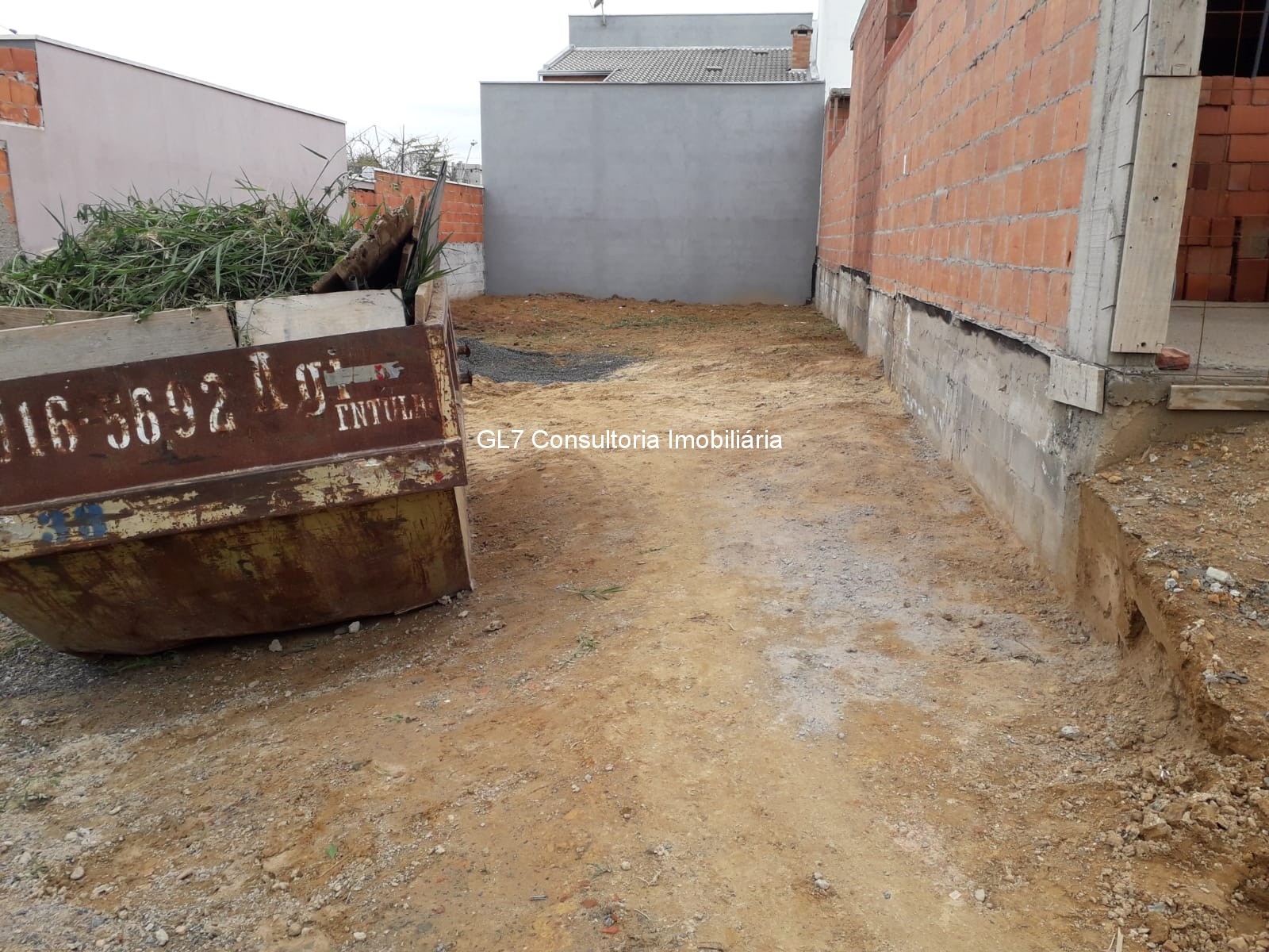 Terreno à venda, 150m² - Foto 1