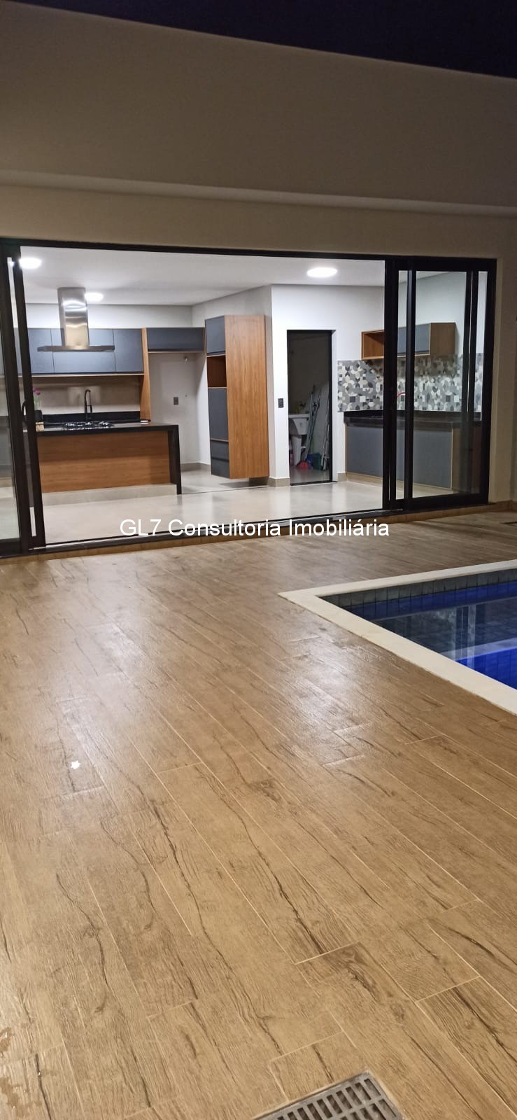 Casa à venda com 3 quartos, 109m² - Foto 10