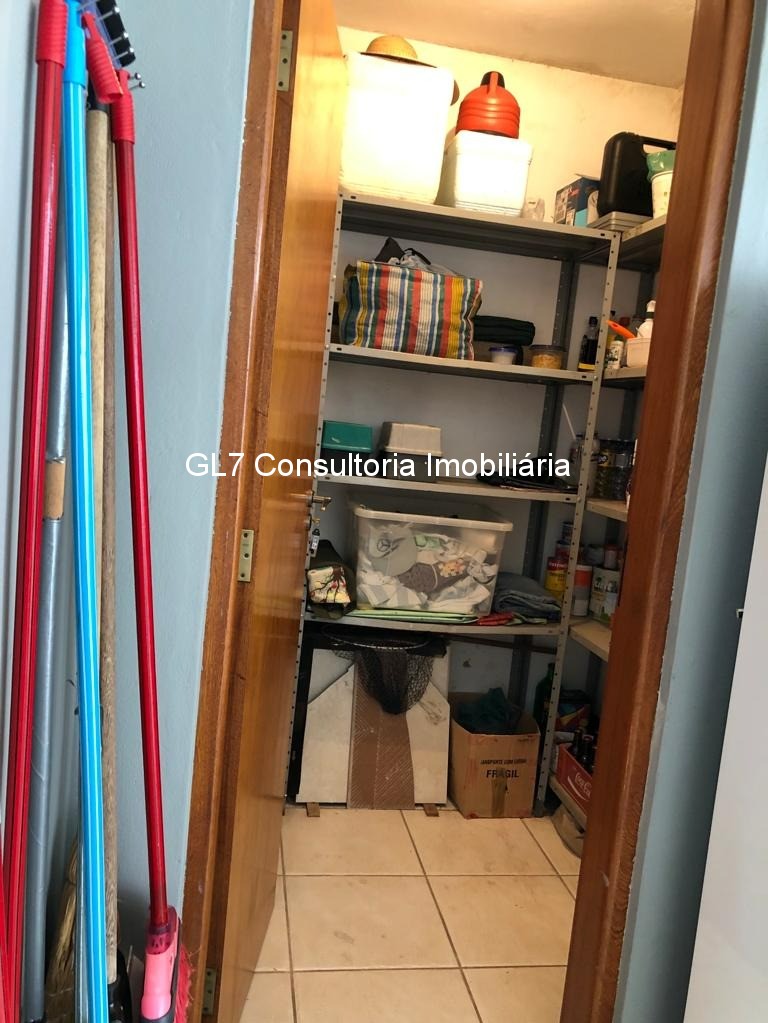 Casa à venda com 3 quartos, 252m² - Foto 15