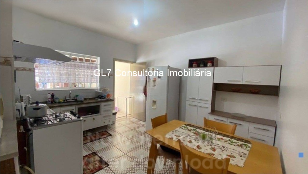 Casa à venda com 2 quartos, 40m² - Foto 13