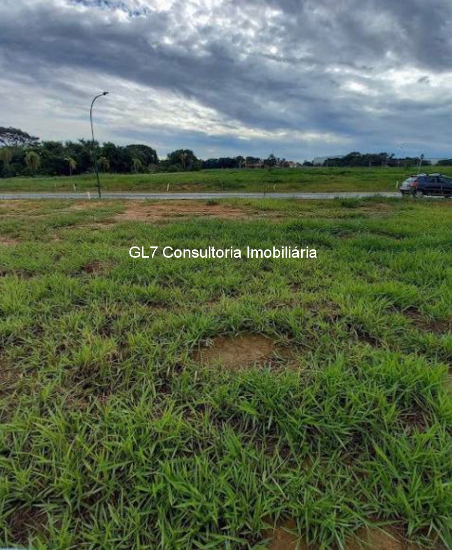 Terreno à venda, 300m² - Foto 1