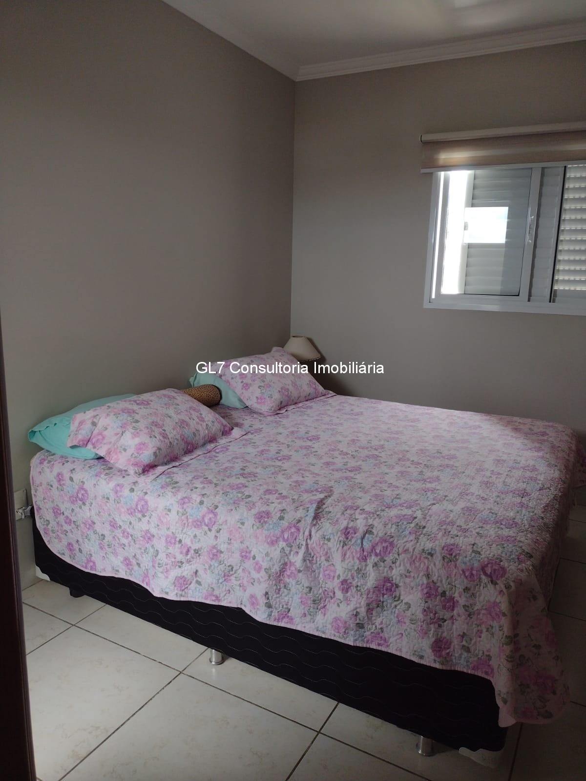 Apartamento à venda com 2 quartos, 63m² - Foto 3