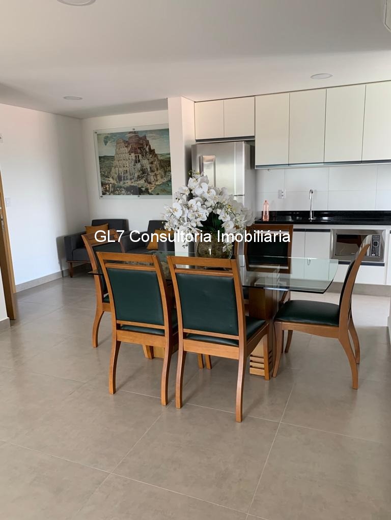 Apartamento à venda com 3 quartos, 90m² - Foto 2