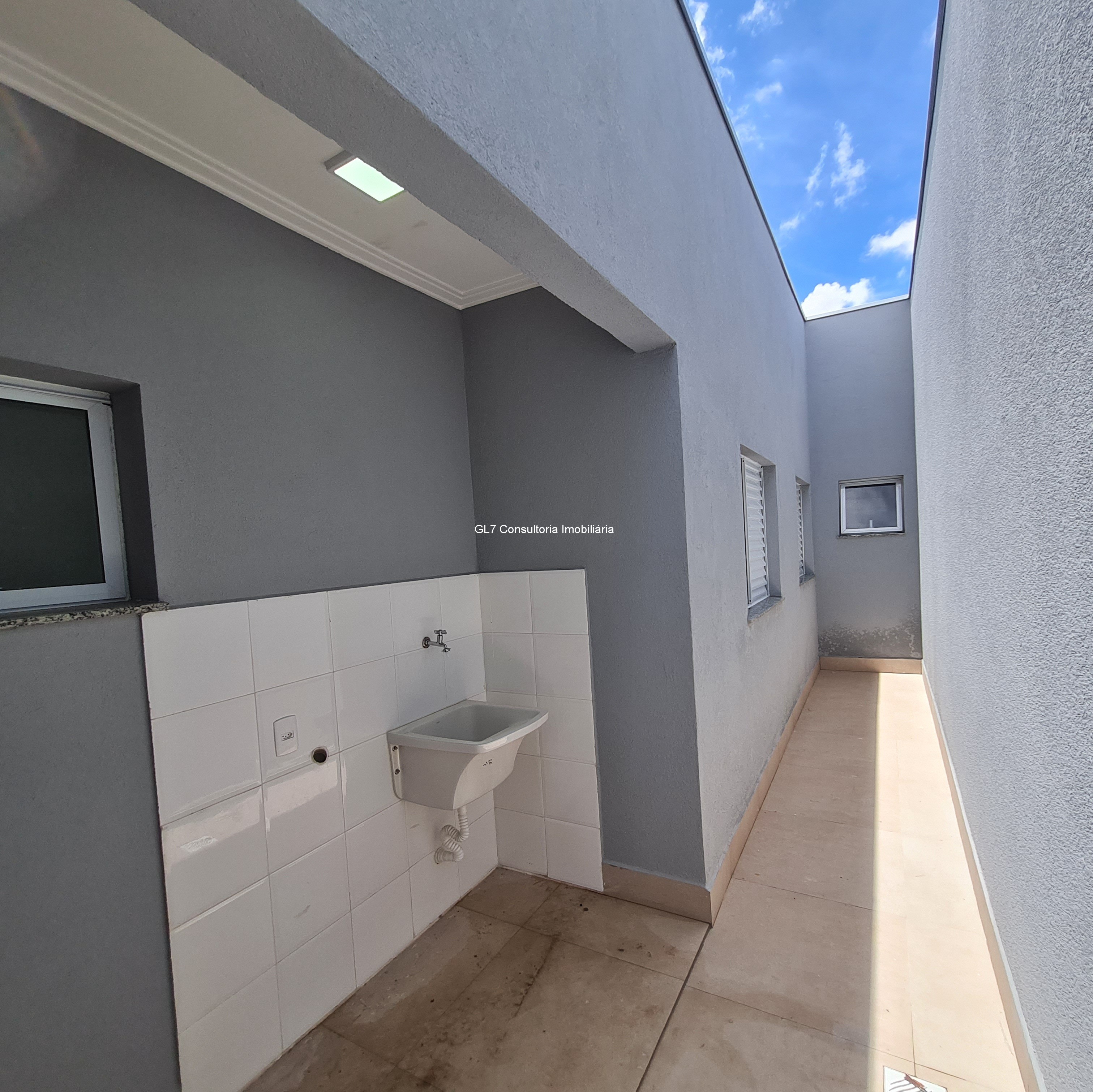 Casa à venda com 2 quartos, 37m² - Foto 3