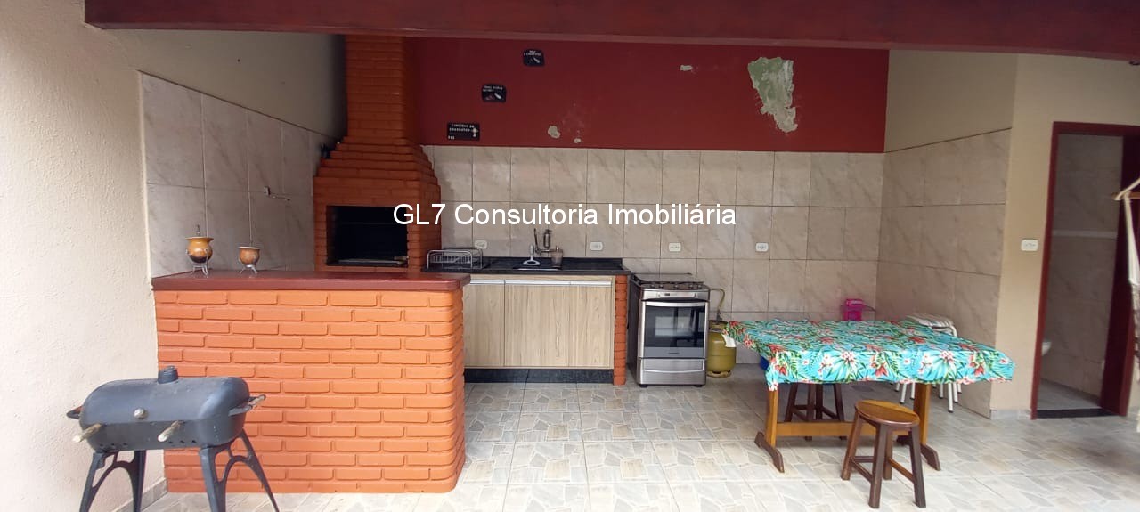 Casa à venda com 3 quartos, 70m² - Foto 3